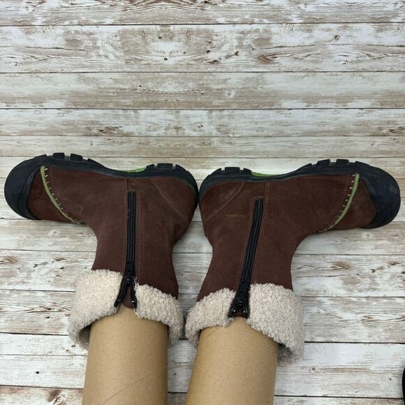 KEEN Dry Potting Soil Brown Suede Sherpa Lined Side Zip Snow Boots Girls Size 6 - Picture 6 of 9